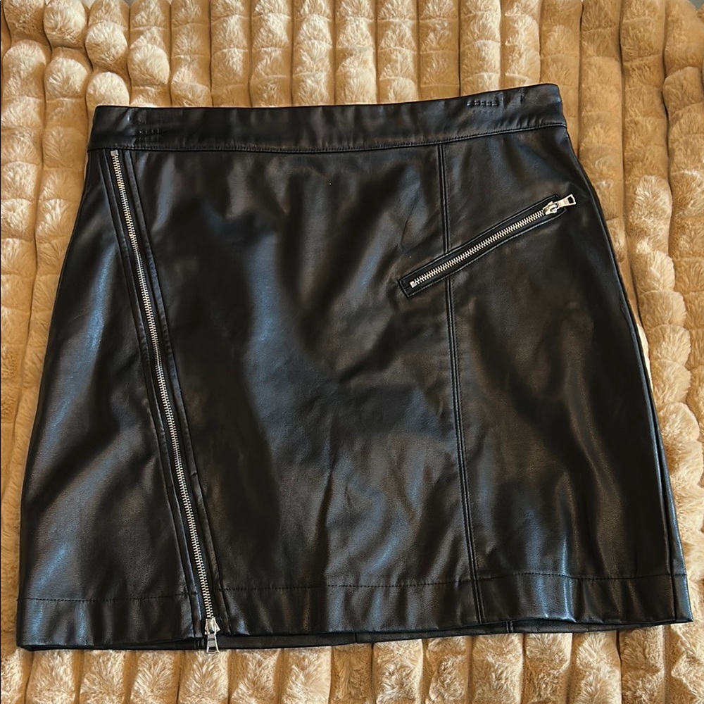 Dynamite Black Mini Pencil Skirt with Silver Zipper